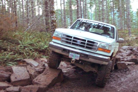 1996 Ford Bronco - Playing in easy part (kiddie pool) of Firebreak Five rock field. (11/09/2003)