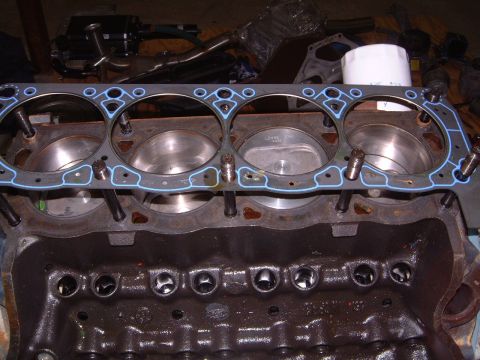 1992 Ford Bronco - left bank w gasket