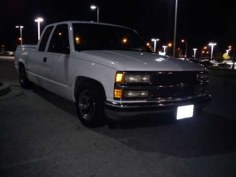 1997 Chevrolet Silverado 1500 - Looks nice. Rides great.