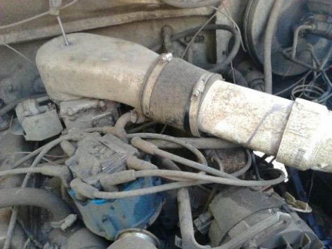 1988 Ford Bronco - I connected to my carb using a Spectre #9849 carb plenum. it was to me the best thing to use. altho its a tight fit, it does fit into my 3&…