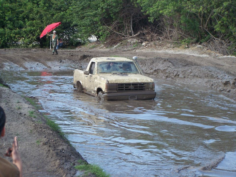 stuck at an event called Trucks on the Track. 4x4 wasnt working and rear axle Aussie locker wasnt working right