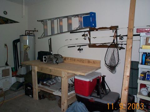 1992 Ford Bronco - New workbench, bought at Home Depot, $50 bucks. Seems to be decent wood, I'm going to by some plywood to put over top so I don't destroy it.