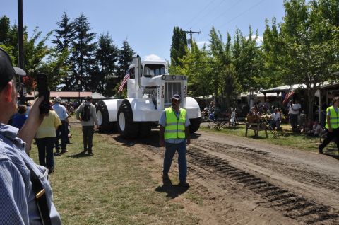 1959 Kenworth W900A “CC925”