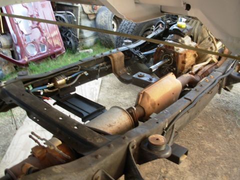 1983 Ford Bronco - The aux.batt. tray & cable are in, but I'm looking into clocking the t-case without a ring.