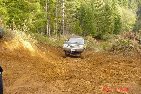 1989 Ford Bronco - Thats me on my way up