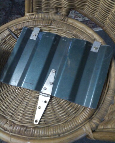 1996 Ford Bronco - finished the door. i ended up taking it back off and adding another 2 hindges and another tab to make it stronger and less flimsy