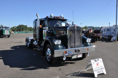 1959 Kenworth W900A “CC925”