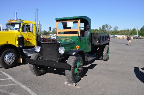 1959 Kenworth W900A “CC925”