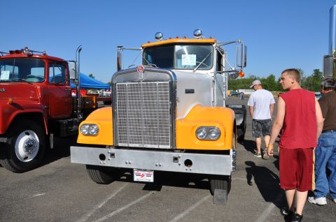 1959 Kenworth W900A “CC925”