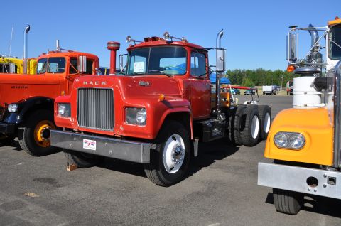 1959 Kenworth W900A “CC925”