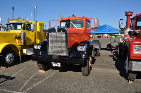 1959 Kenworth W900A “CC925”