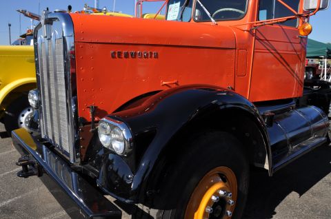 1959 Kenworth W900A “CC925”