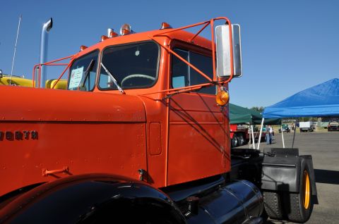 1959 Kenworth W900A “CC925”