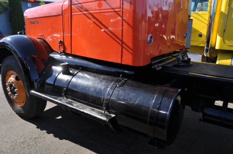 1959 Kenworth W900A “CC925”