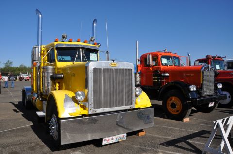 1959 Kenworth W900A “CC925”