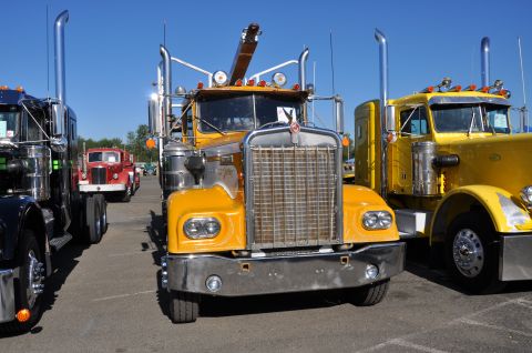 1959 Kenworth W900A “CC925”
