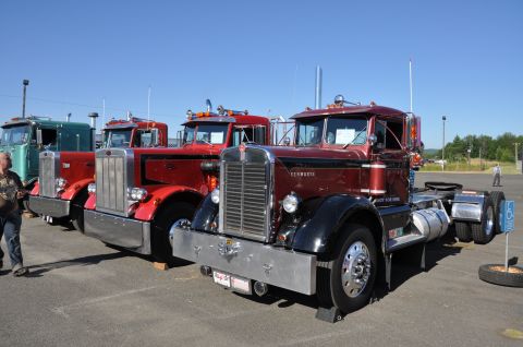 1959 Kenworth W900A “CC925”