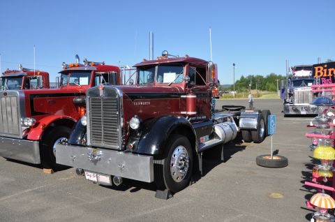 1959 Kenworth W900A “CC925”