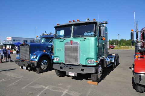 1959 Kenworth W900A “CC925”