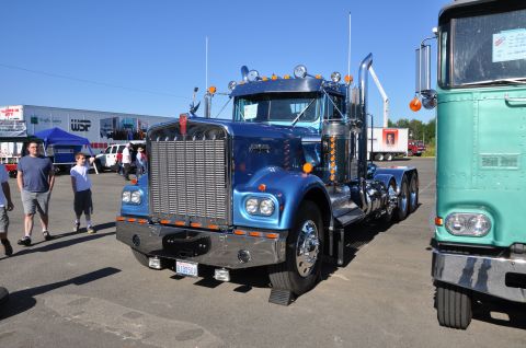 1959 Kenworth W900A “CC925”
