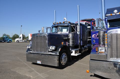1959 Kenworth W900A “CC925”