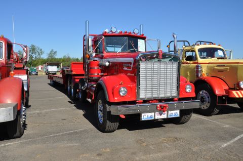 1959 Kenworth W900A “CC925”