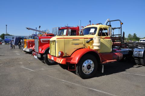 1959 Kenworth W900A “CC925”