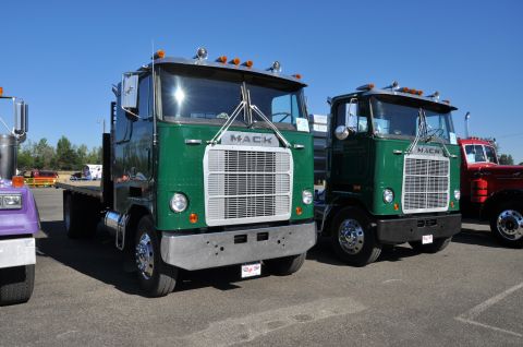 1959 Kenworth W900A “CC925”
