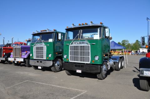 1959 Kenworth W900A “CC925”