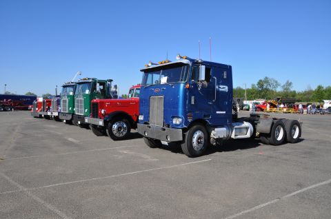 1959 Kenworth W900A “CC925”