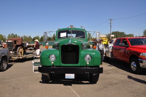 1959 Kenworth W900A “CC925”