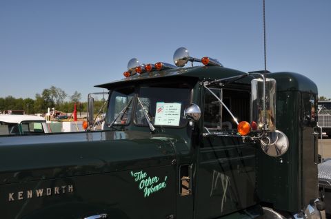 1959 Kenworth W900A “CC925”