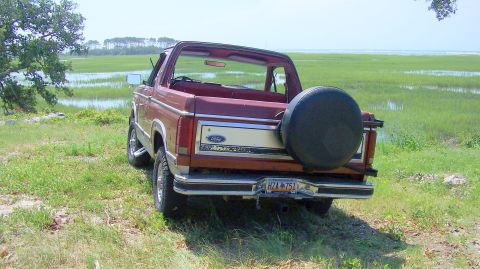 1984 Ford Bronco photo