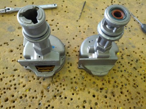 1978 Ford Bronco - 302 tfi distributor on left, 460 remote tfi on right