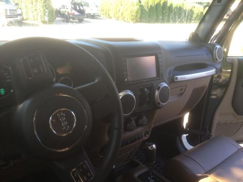2012 Jeep Wrangler photo