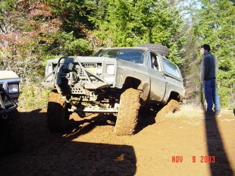 1989 Ford Bronco - Top of the powerline hill