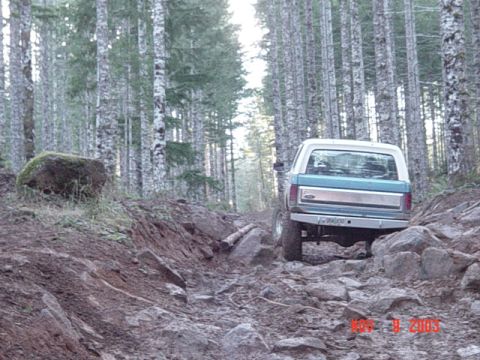 1989 Ford Bronco - Todd in the rough part of FB5 again
