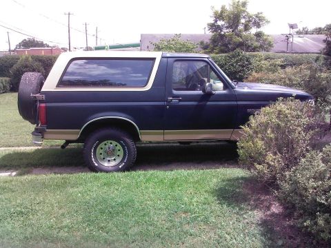 1994 Ford Bronco photo