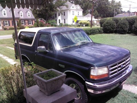 1994 Ford Bronco photo