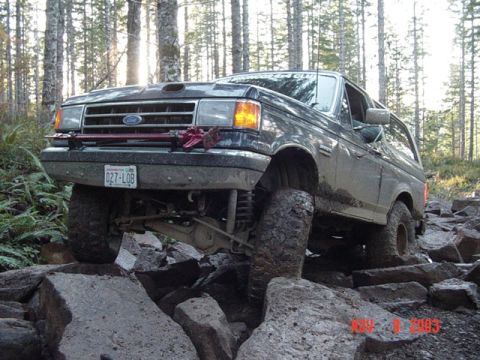 1989 Ford Bronco - Mike on the rocks