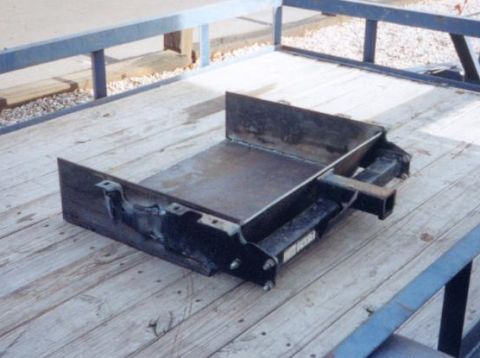 1987 Ford Bronco - 1/4 plate, basicly 4 peices welded to the reciver hitch, the reciver was also fliped up