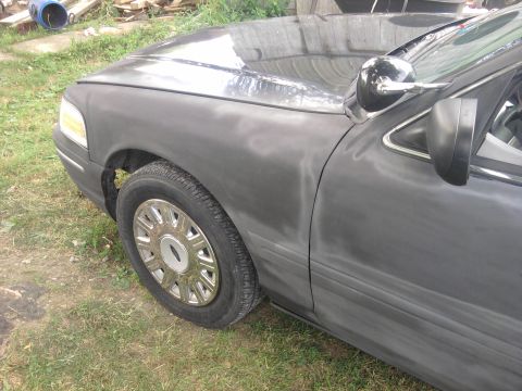 2004 Ford Crown Victoria photo