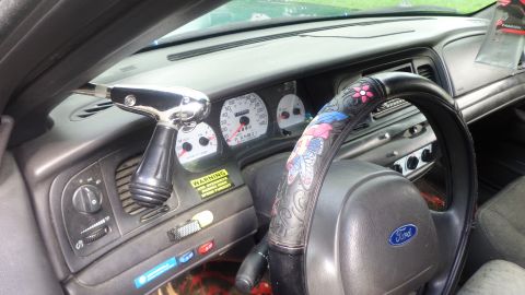2003 Ford Crown Victoria photo