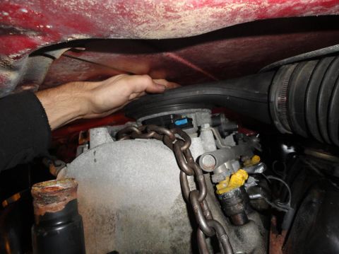 1989 Jeep Cherokee - with engine and air hat in place this is the amount of hood clearance. again perfect.