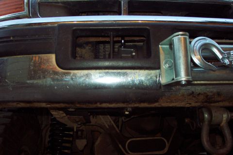 1996 Ford Bronco - Warn [url=http://www.warn.com/truck/winches/src/M1200.shtml]M12000 Behind Stock Bumper - Clutch Lever