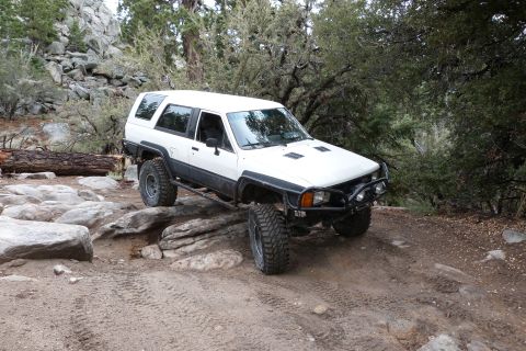 1985 Toyota 4Runner - White 1985 Toyota 4Runner tackles a challenging rocky off-road course.