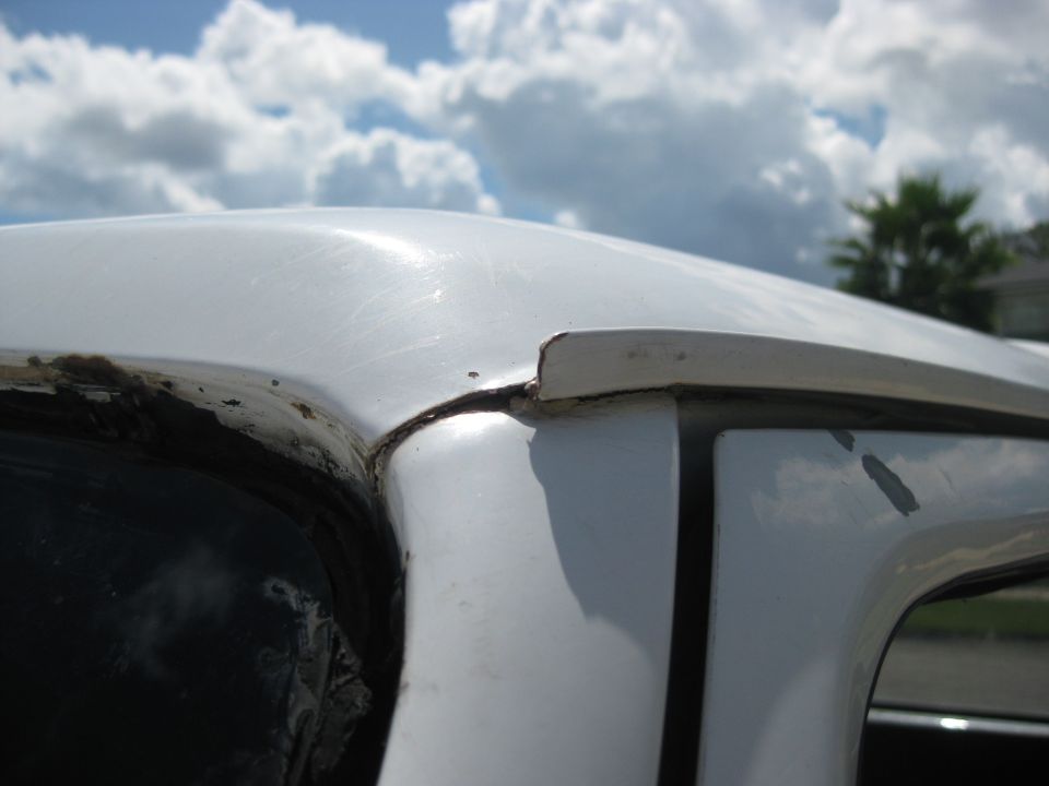 1994 Ford Bronco interior roofline and window frame