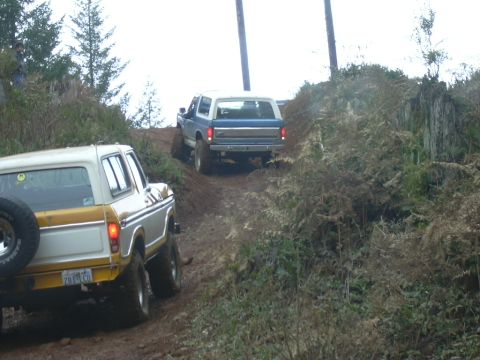1991 Ford Bronco - Todd goin up the big hill on Powerline