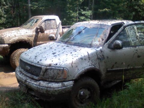2000 Ford F-150 - Hitting some local trails, f250 next to me is on 12" and 38's