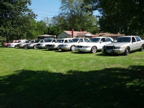 2007 Ford Crown Victoria - Excellent turnout.
